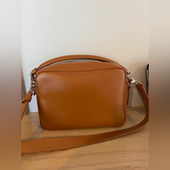 Tod’s double T camera bag - Picture 9 of 10